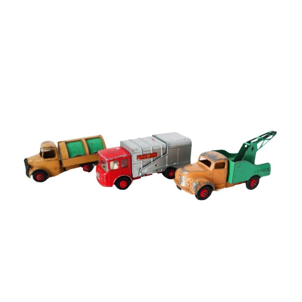 Vintage Dinky Toys & Lensey Tow Truck Cleaning Service